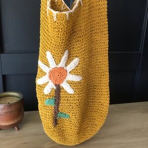 Flower Embroidered Crochet Net Crossbody Bag